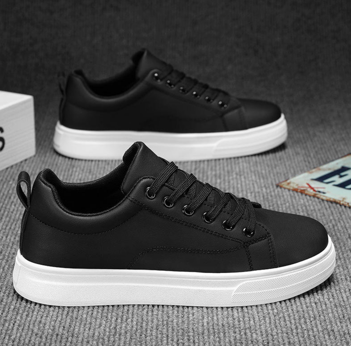 Men’s Breathable Casual Sneakers